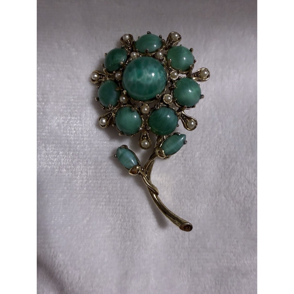 Vintage Green Stones Gold Tone Women's Brooch Flower